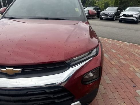 Used 2022 Chevrolet TrailBlazer LT w/ Confidence II Package FWD image 23