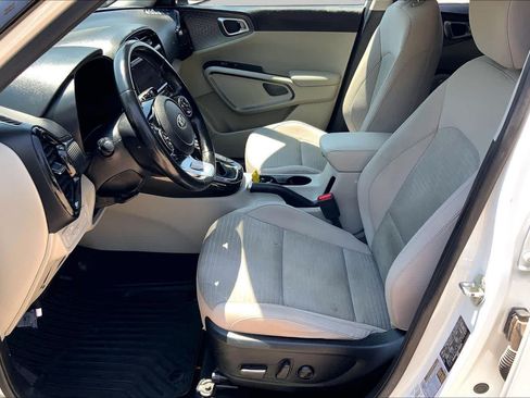 Used 2021 Kia Soul EX FWD image 8