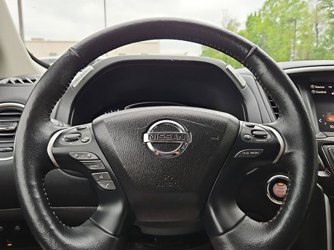 Used 2020 Nissan Pathfinder SL w/ Rock Creek Edition AWD/4WD image 19