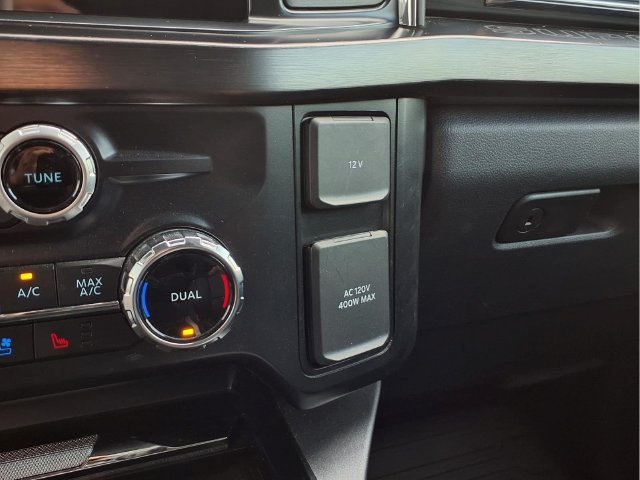 Used 2023 Ford F250 Lariat w/ Lariat Ultimate Package AWD/4WD image 10