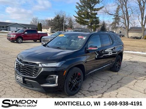 Used 2023 Chevrolet Traverse Premier w/ Redline Edition image 3