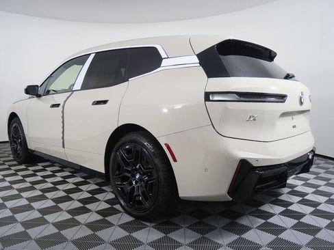 Used 2026 BMW iX xDrive45 w/ M Sport Package image 5