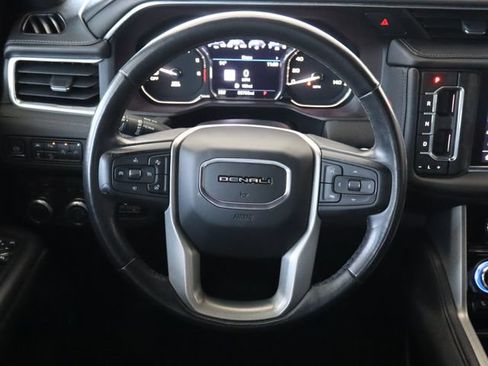 Used 2021 GMC Yukon Denali w/ Denali Premium Package AWD/4WD image 23