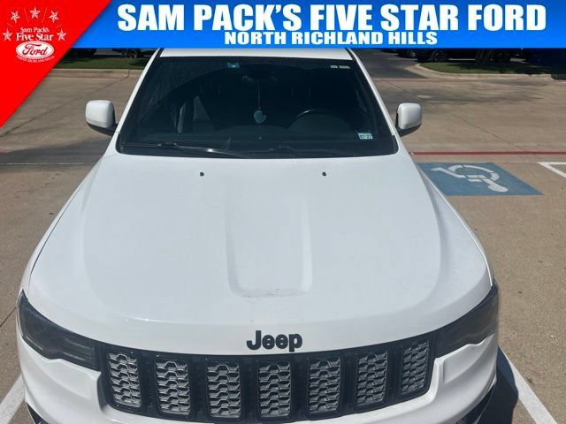 Used 2021 Jeep Grand Cherokee Laredo X AWD/4WD image 4