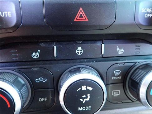 Used 2019 RAM 1500 Big Horn AWD/4WD image 22