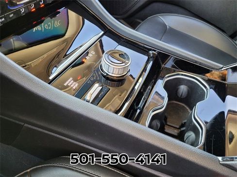 Used 2023 Jeep Grand Cherokee Limited w/ Black Appearance Package image 29