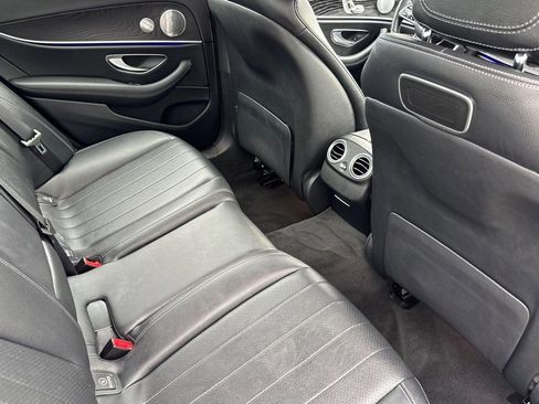 Used 2019 Mercedes-Benz E 300 image 32