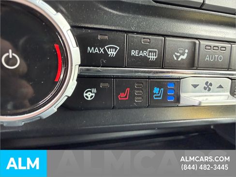 Used 2025 Ford F450 Lariat AWD/4WD image 23