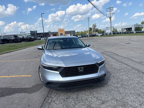 Used 2025 Honda Accord LX image 19