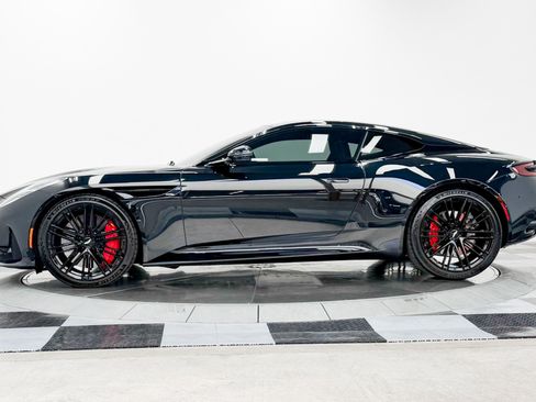 Used 2024 Aston Martin DB12 Coupe RWD image 6