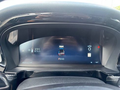 Used 2023 Lincoln Corsair FWD image 11