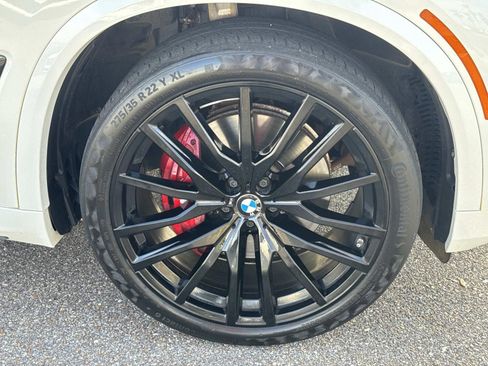 Used 2022 BMW X5 sDrive40i w/ M Sport Package image 4