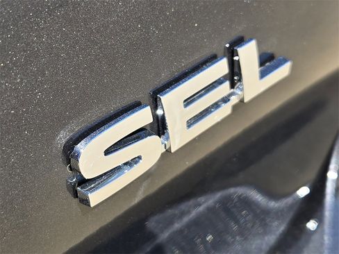 New 2025 Mitsubishi Outlander SEL image 8