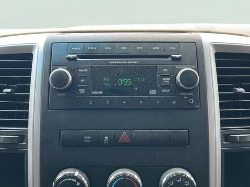 Used 2012 RAM 1500 Classic SLT RWD image 18