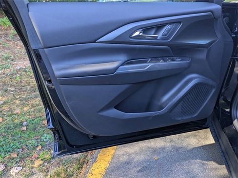 New 2026 Chevrolet Equinox EV LT image 8