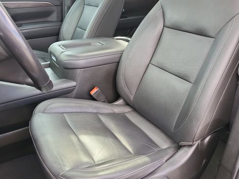 Used 2021 Chevrolet Tahoe Z71 w/ Rear Media and Nav Package image 13