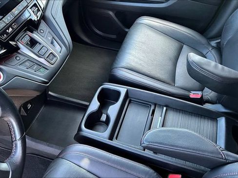 Used 2024 Honda Odyssey Sport image 18