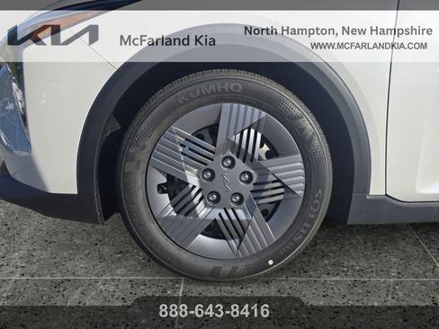 New 2025 Kia K4 LX image 15