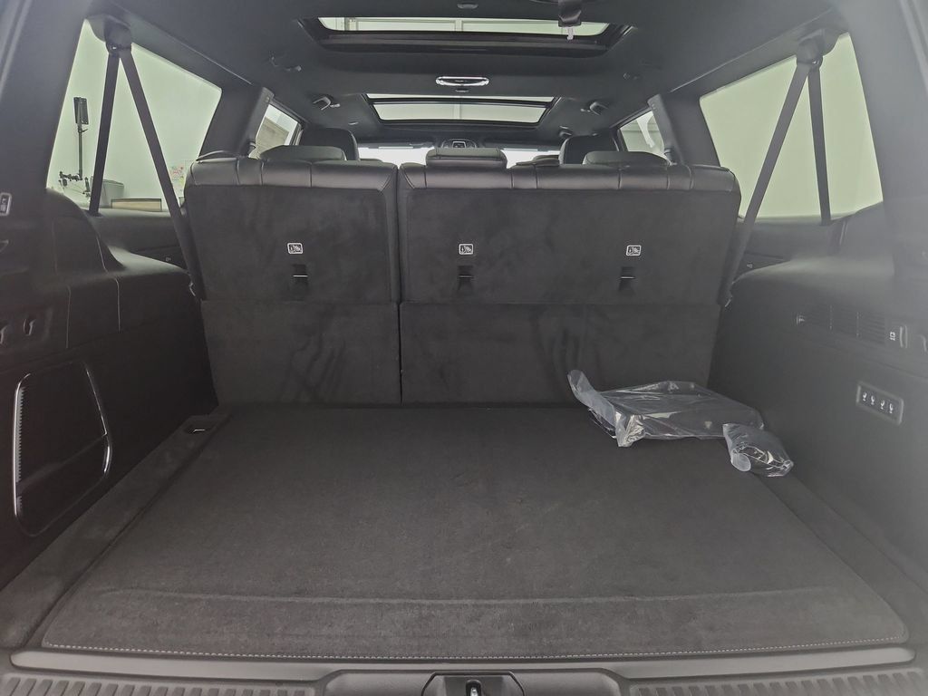 New 2026 Jeep Grand Wagoneer L 4WD w/ Premium Group I image 32