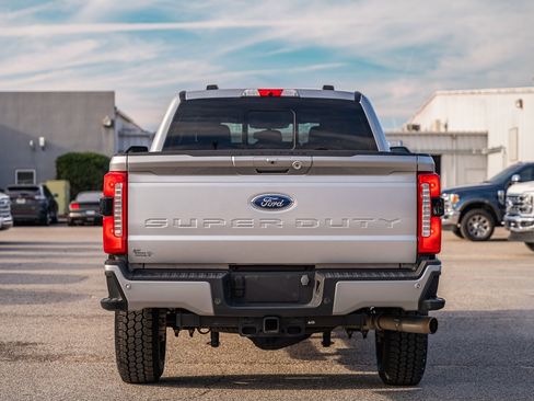 Used 2023 Ford F250 XLT w/ XLT Premium Package image 6