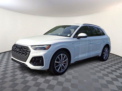 Used 2024 Audi Q5 e Prestige AWD/4WD image 3