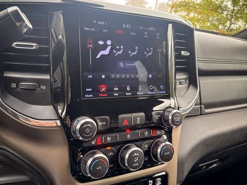 Used 2019 RAM 2500 Laramie image 26