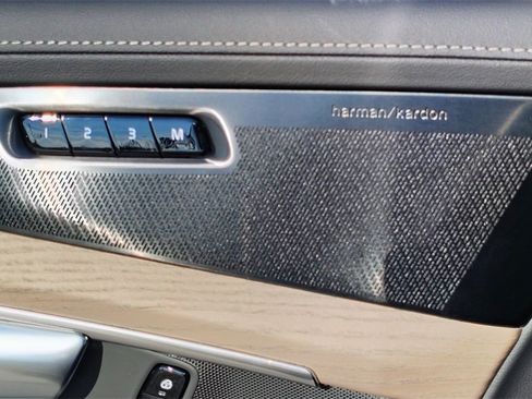 New 2026 Volvo XC90 B6 Plus image 9