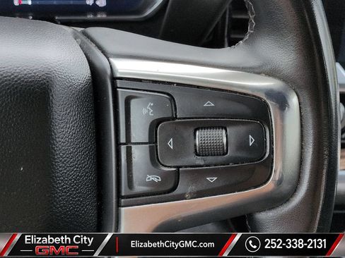 Used 2023 Chevrolet Silverado 1500 LT AWD/4WD image 25