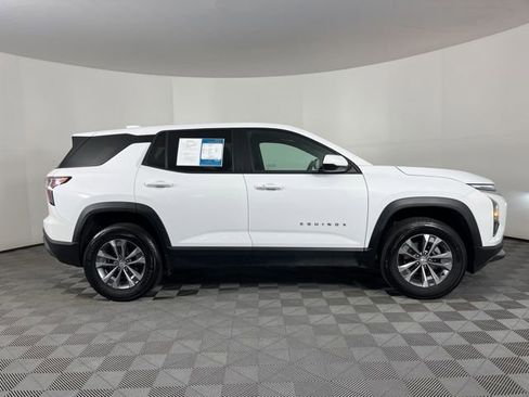 Used 2025 Chevrolet Equinox LT image 12