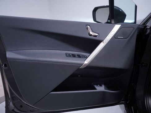 Used 2024 BMW iX xDrive50 image 15