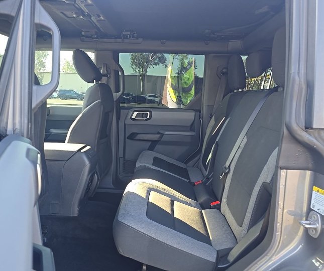 Used 2023 Ford Bronco Big Bend w/ Sasquatch Package AWD/4WD image 6