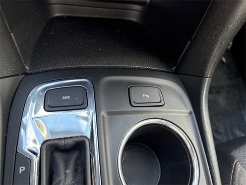 Used 2022 Chevrolet Equinox LT image 24