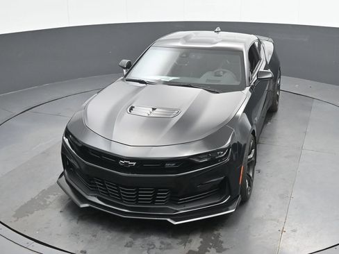 Used 2022 Chevrolet Camaro SS RWD image 37