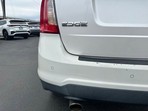 Used 2011 Ford Edge Limited w/ 302A Rapid Spec Order Code image 8