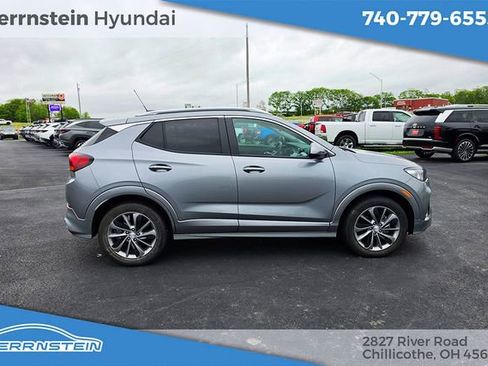Used 2023 Buick Encore GX Select w/ Sport Touring Package FWD image 28