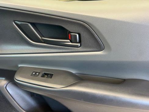 Certified 2023 Toyota Prius LE FWD image 18
