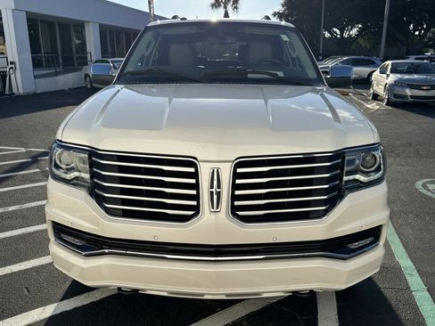 Used 2015 Lincoln Navigator 2WD image 8