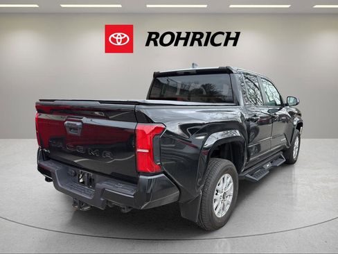 Used 2024 Toyota Tacoma SR5 image 5