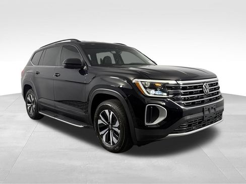 Used 2025 Volkswagen Atlas SE FWD image 5