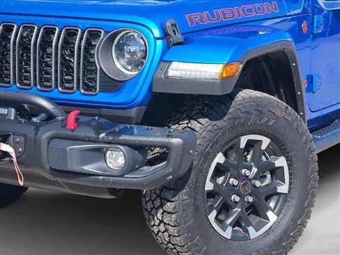 Used 2024 Jeep Gladiator Rubicon image 4