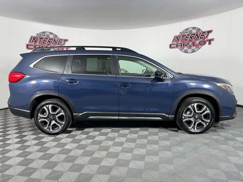 Used 2024 Subaru Ascent Limited w/ Technology Package AWD/4WD image 8
