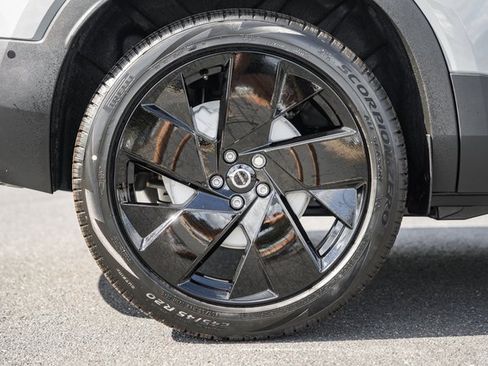 New 2026 Volvo XC40 B5 Ultra w/ Protection Package Premier image 18