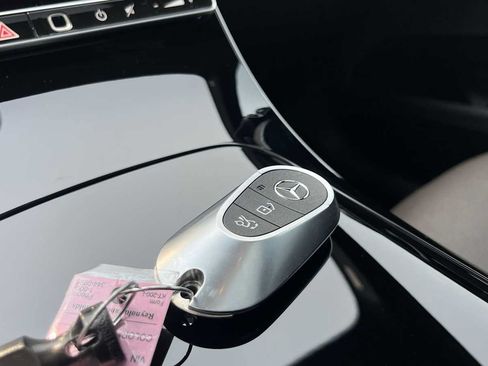 Used 2026 Mercedes-Benz GLC 300 4MATIC image 46