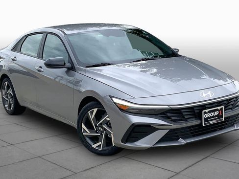 Used 2025 Hyundai Elantra Sport w/ Cargo Package FWD image 3