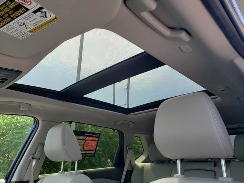 Certified 2024 Nissan Rogue SL w/ SL Premium Package image 27