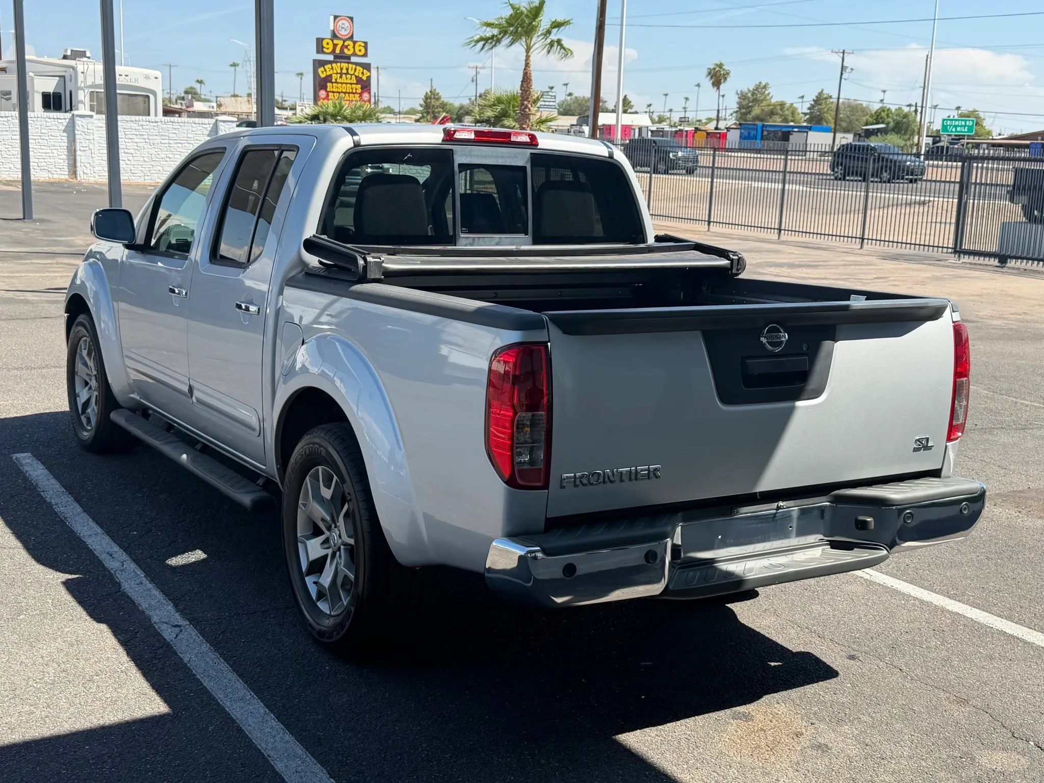 Used 2019 Nissan Frontier SL RWD image 5