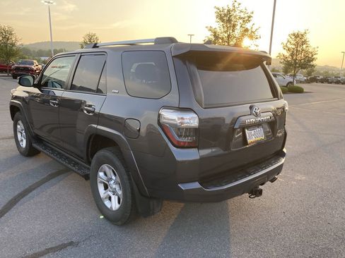 Used 2019 Toyota 4Runner SR5 Premium AWD/4WD image 5