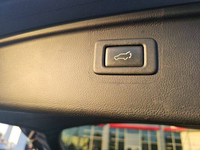 Used 2019 Subaru Outback 2.5i Limited AWD/4WD image 6