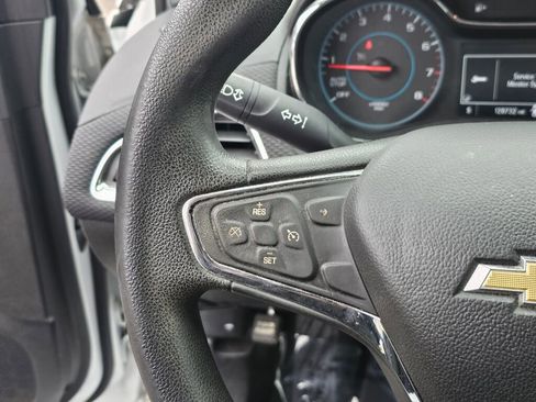 Used 2017 Chevrolet Cruze LT w/ Convenience Package image 31