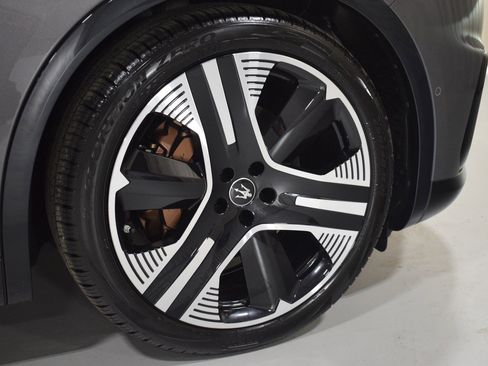 New 2025 Maserati Grecale Folgore image 19